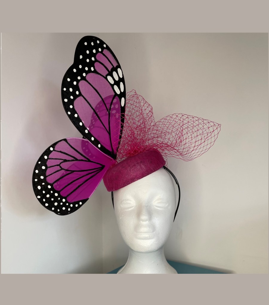 Photo of fascinator